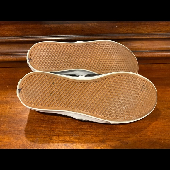 Black Slip On Vans Women Size 7 Pre-Owned - Picture 5 of 6